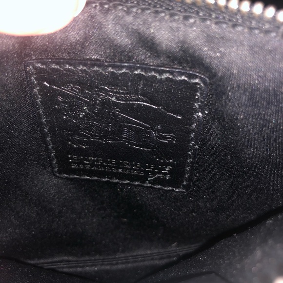 Authentic Burberry wristlet - Picture 4 of 5